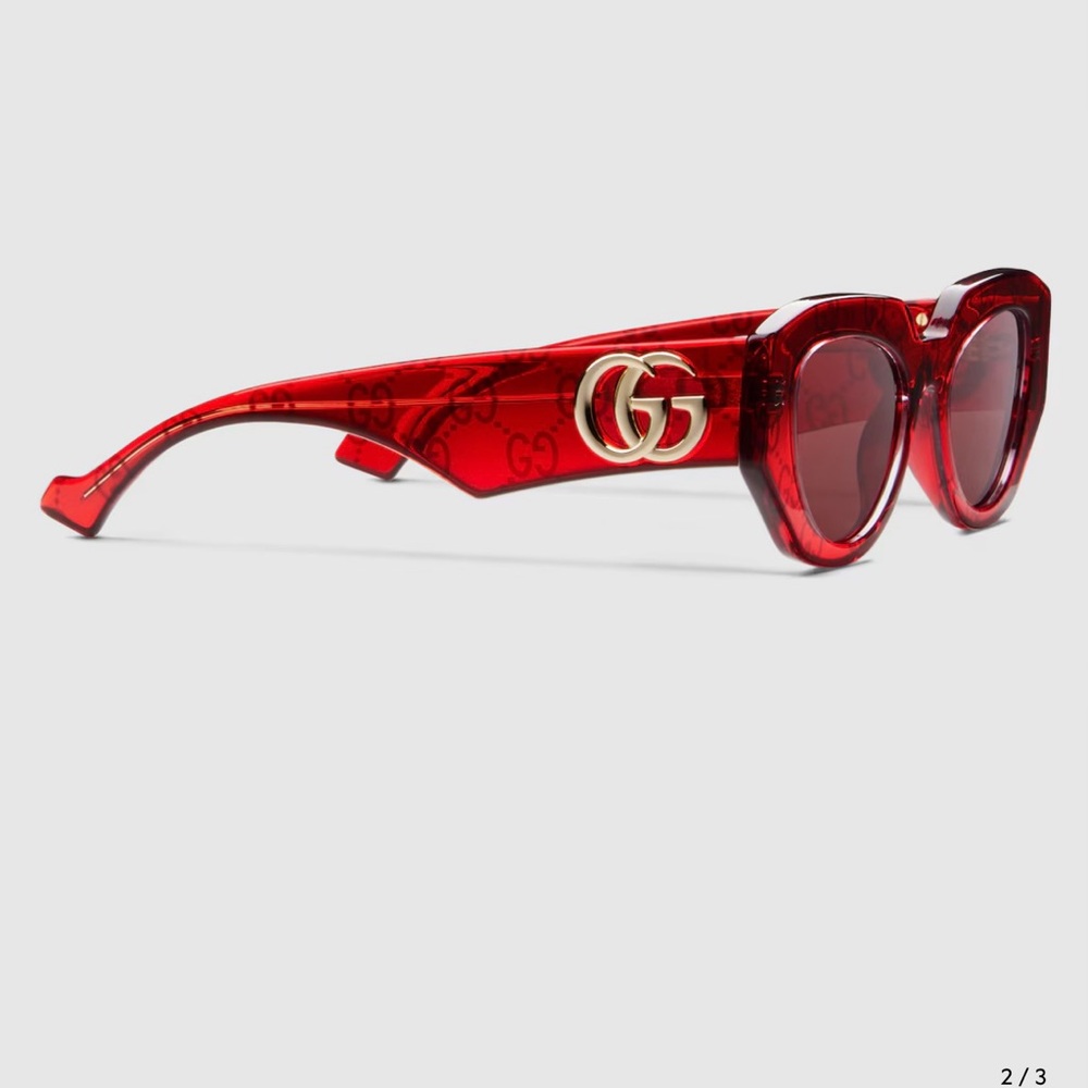Gucci Red Retro-Inspired Sunglasses with GG Logo